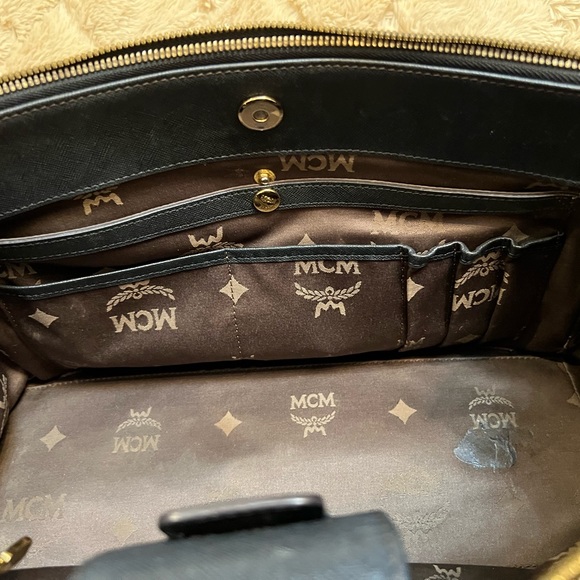 MCM Bag Large size Nice organization (Black) - Picture 2 of 12